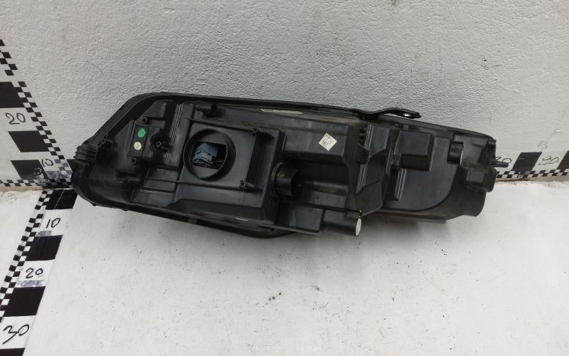 Фара передняя правая Jaguar E-Pace LED