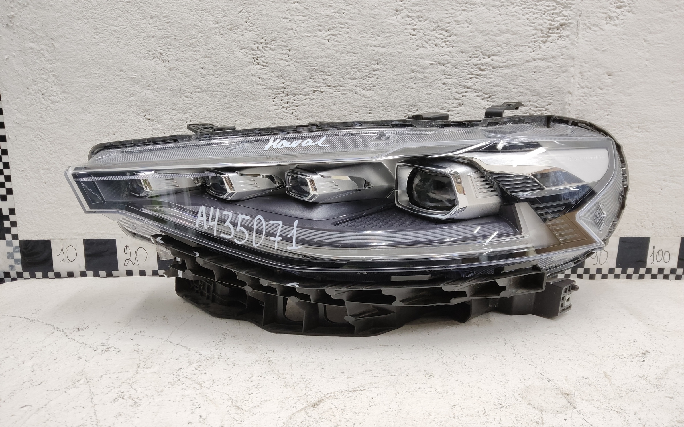 Фара передняя левая Haval F7 LED