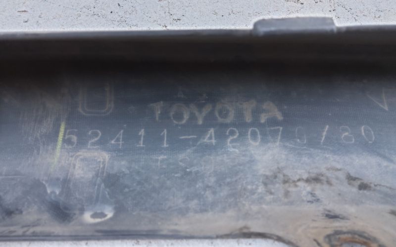 Юбка переднего бампера Toyota RAV4  CA40 Restail