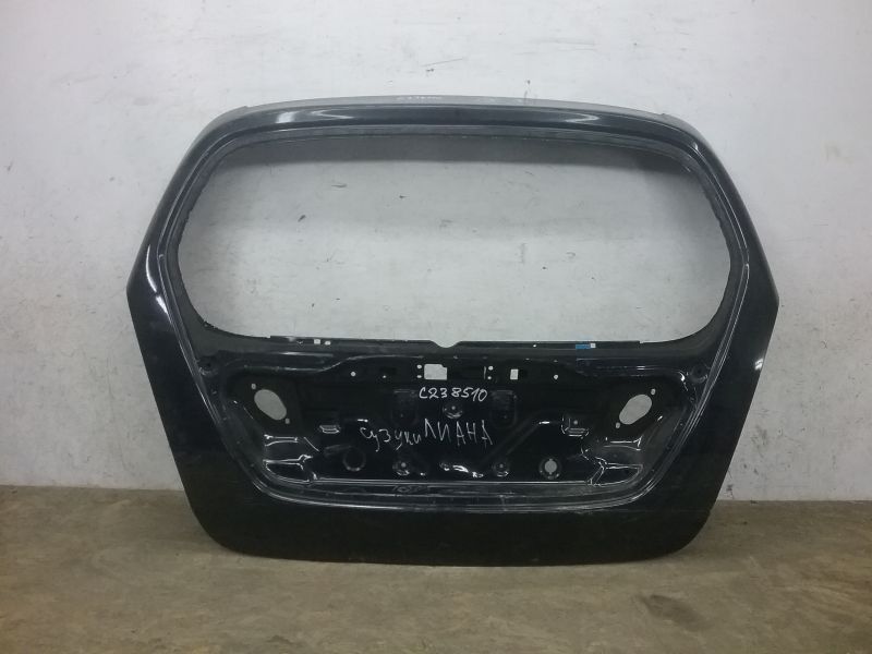 Крышка багажника Suzuki Liana Wagon