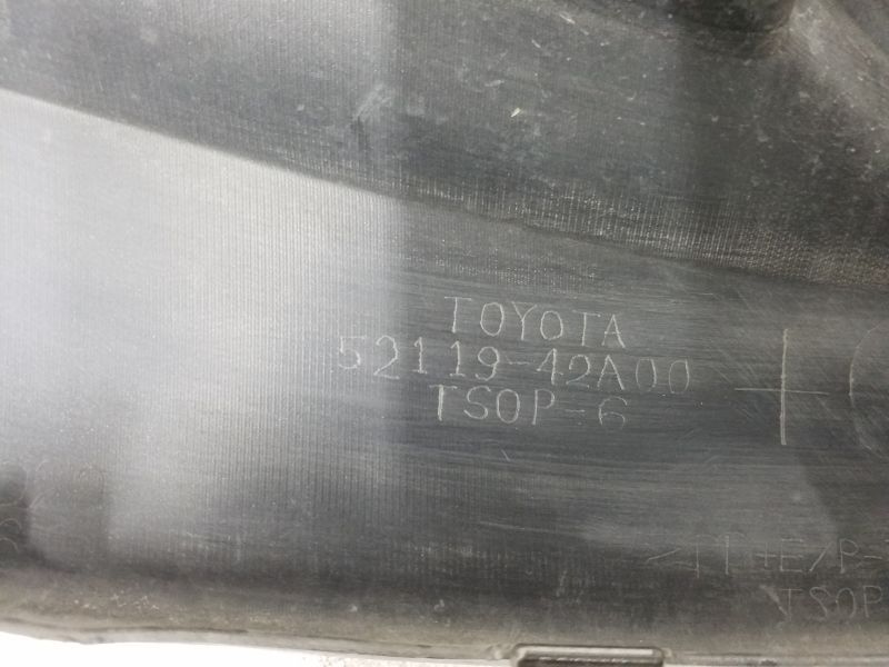 Бампер передний Toyota RAV4 CA40 под омыватели