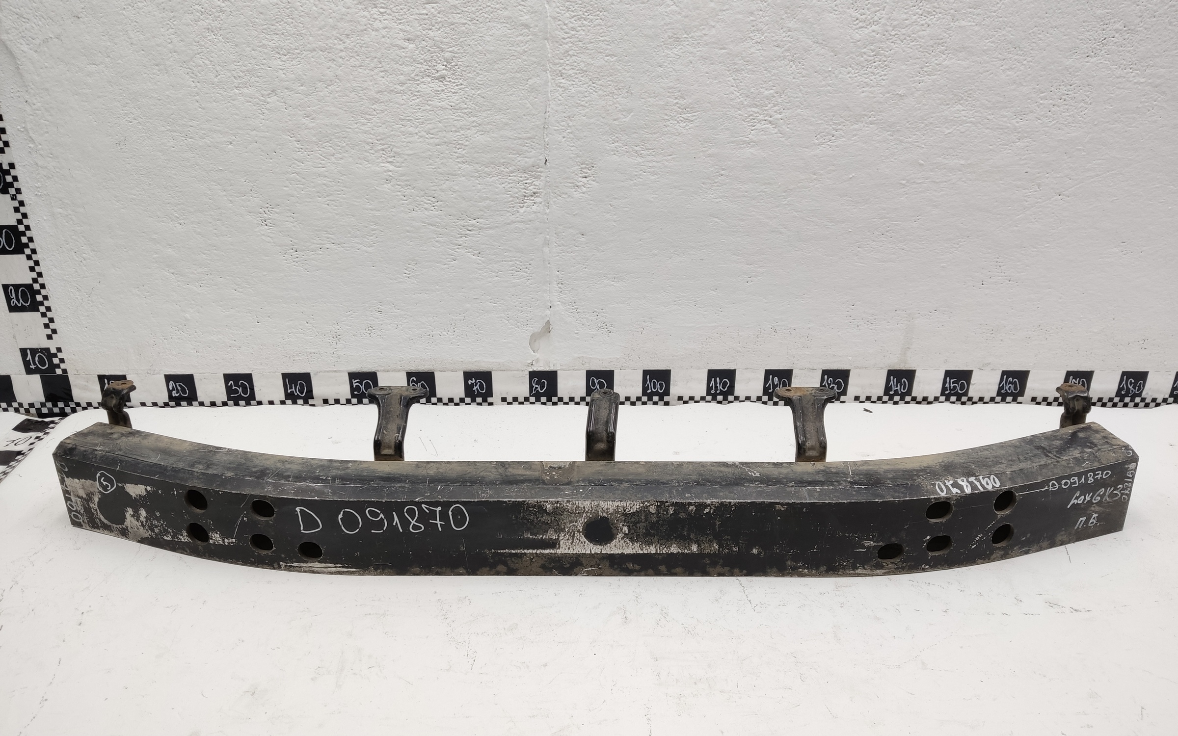 Усилитель переднего бампера Lexus GX 2