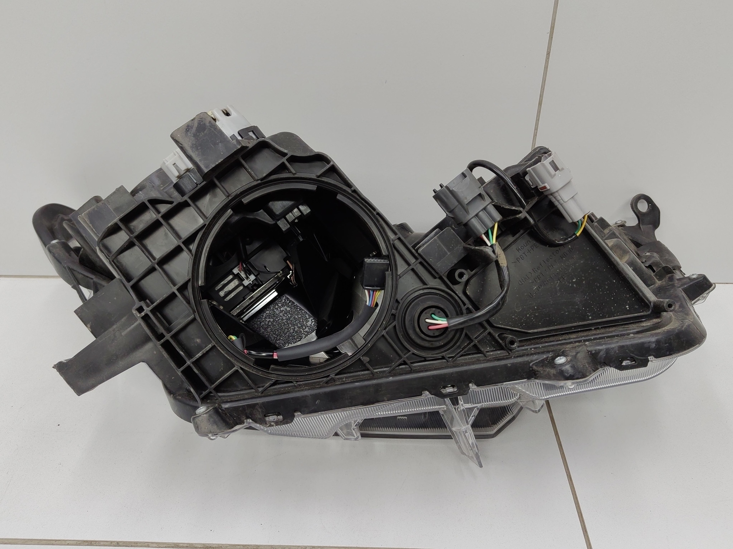 Фара передняя левая Toyota RAV4 CA40 Restail LED