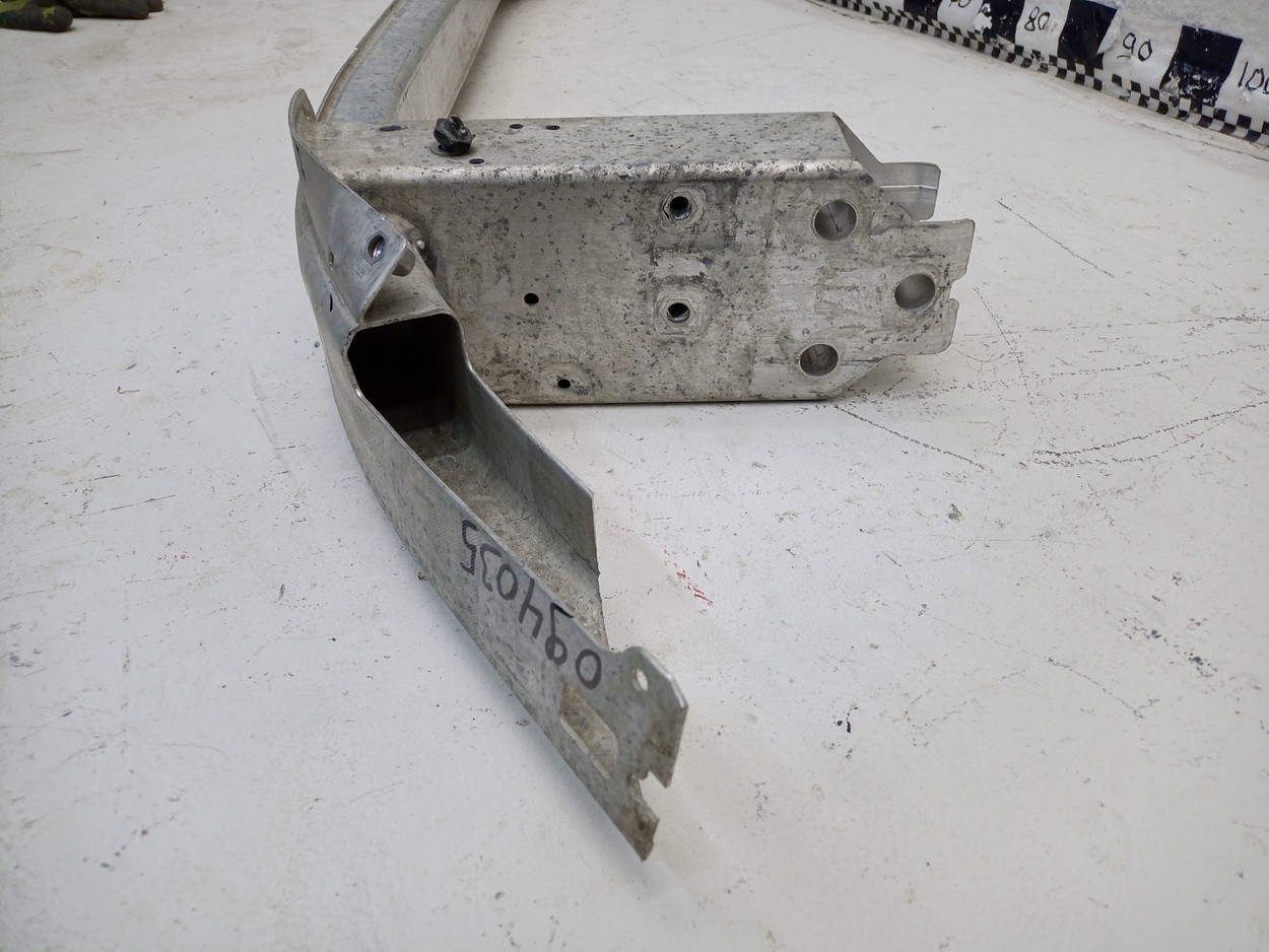 Усилитель переднего бампера BMW 5er G30