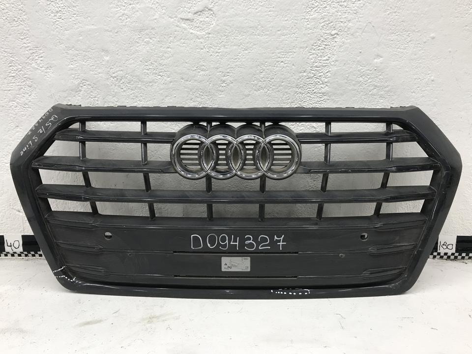 Решётка радиатора Audi Q5 2 S-line Черная