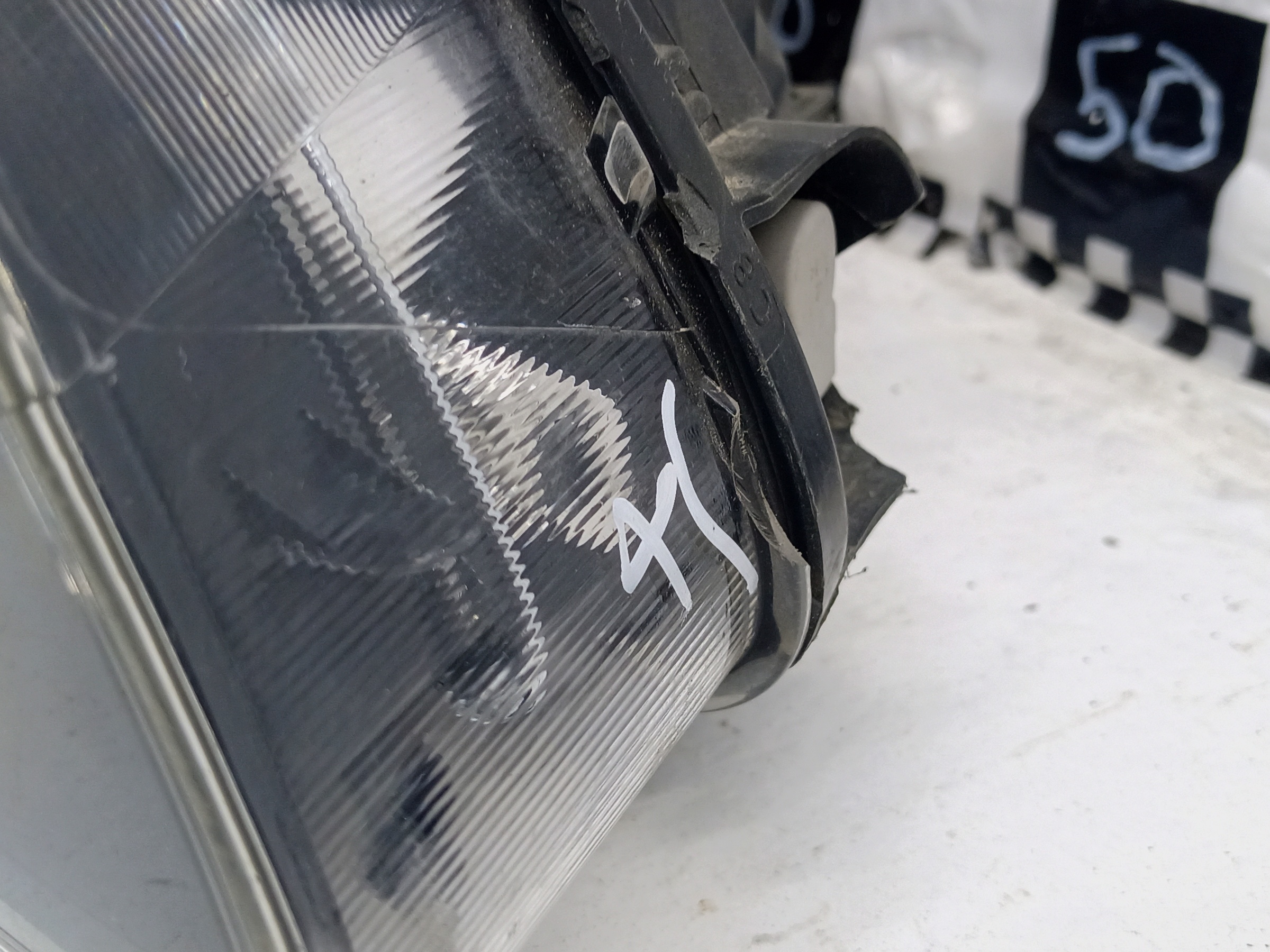 Фара передняя правая Volvo S60 2 Restail ксенон