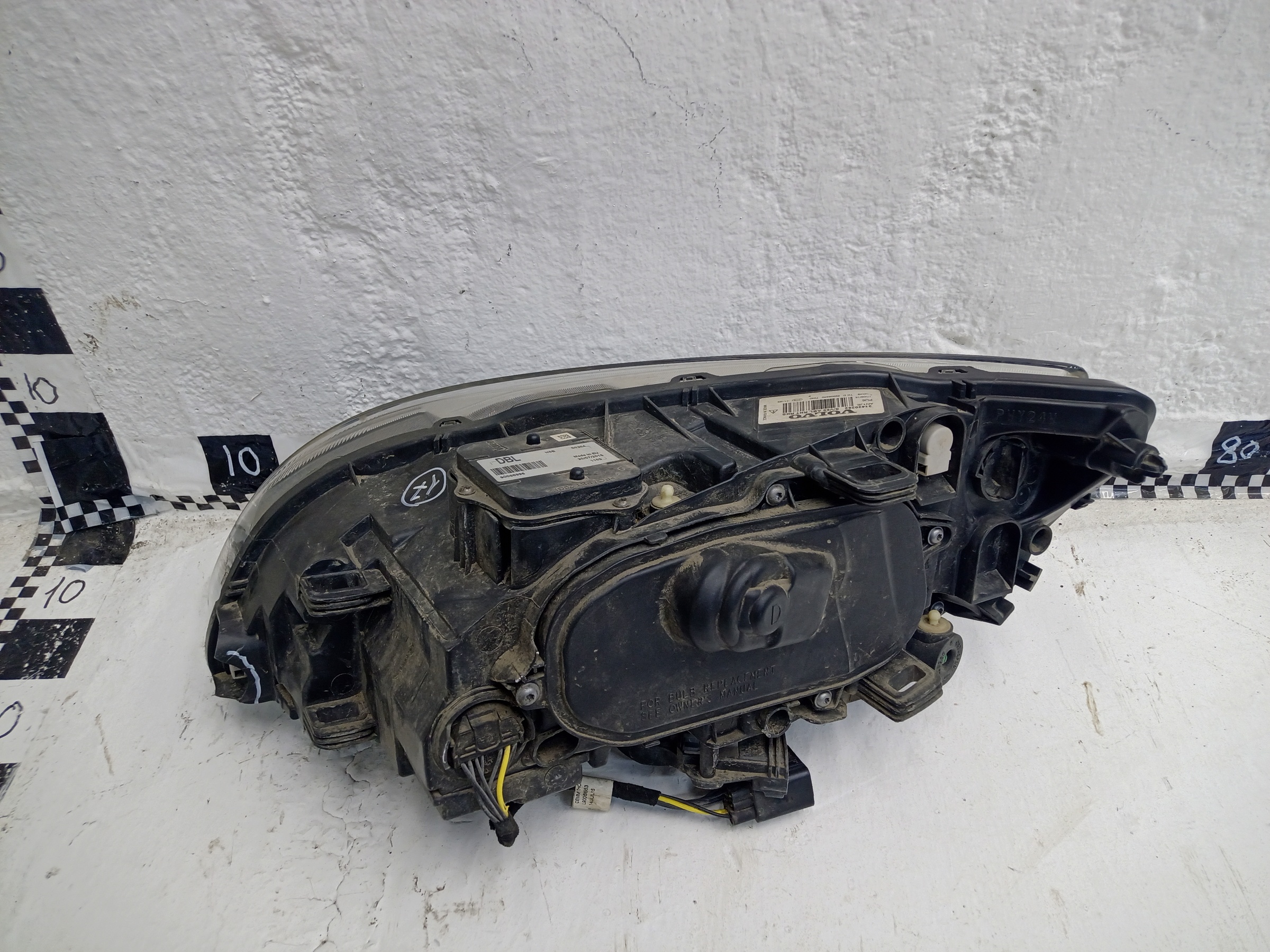 Фара передняя правая Volvo S60 2 Restail ксенон