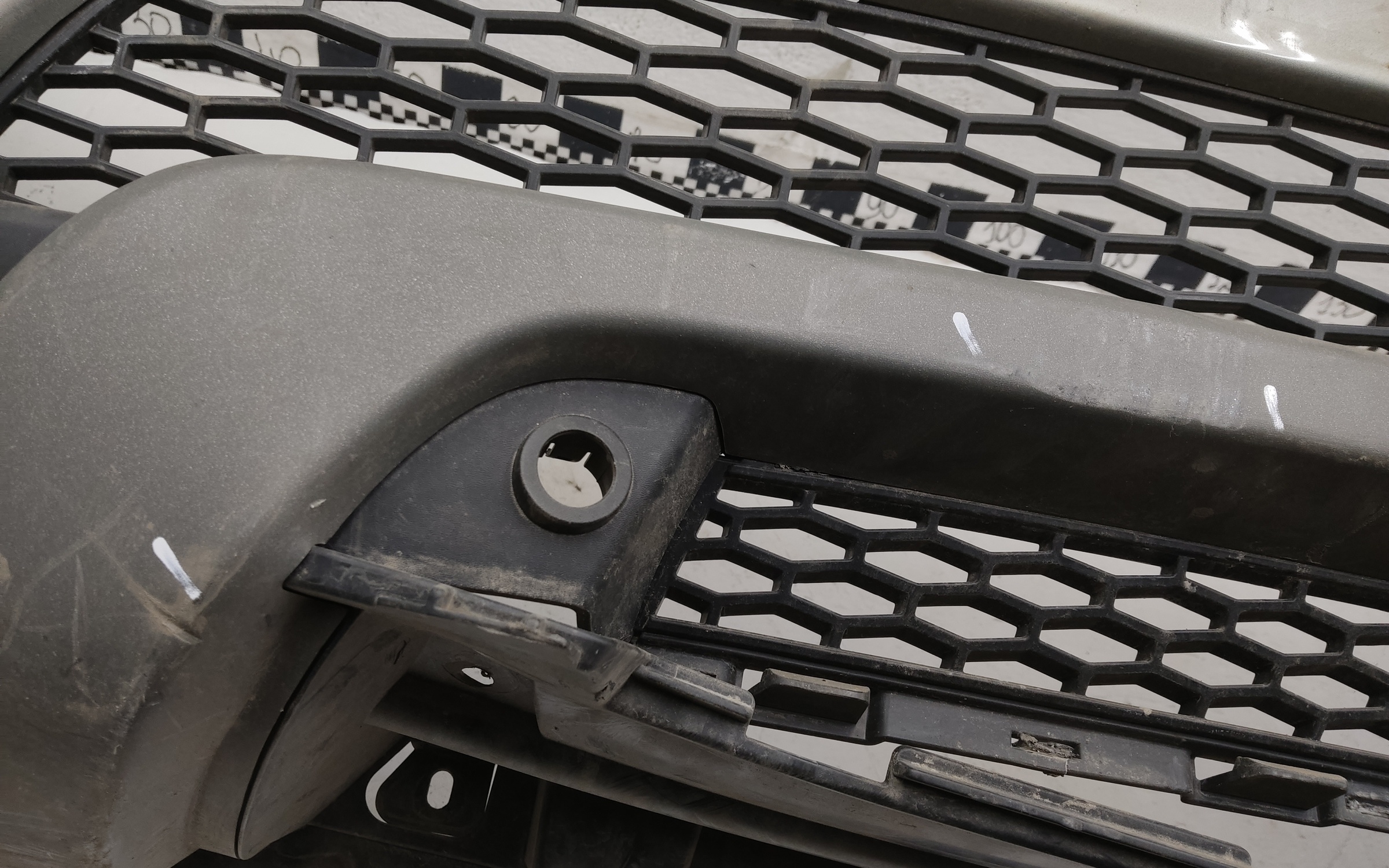 Бампер передний Land Rover Range Rover Evoque 1