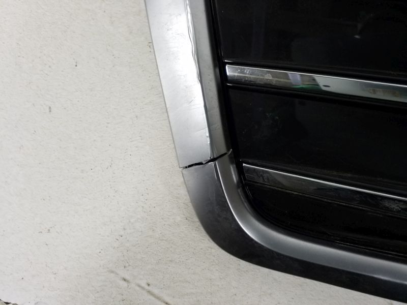 Решётка радиатора Audi Q5 2 S-line серая матовый хром