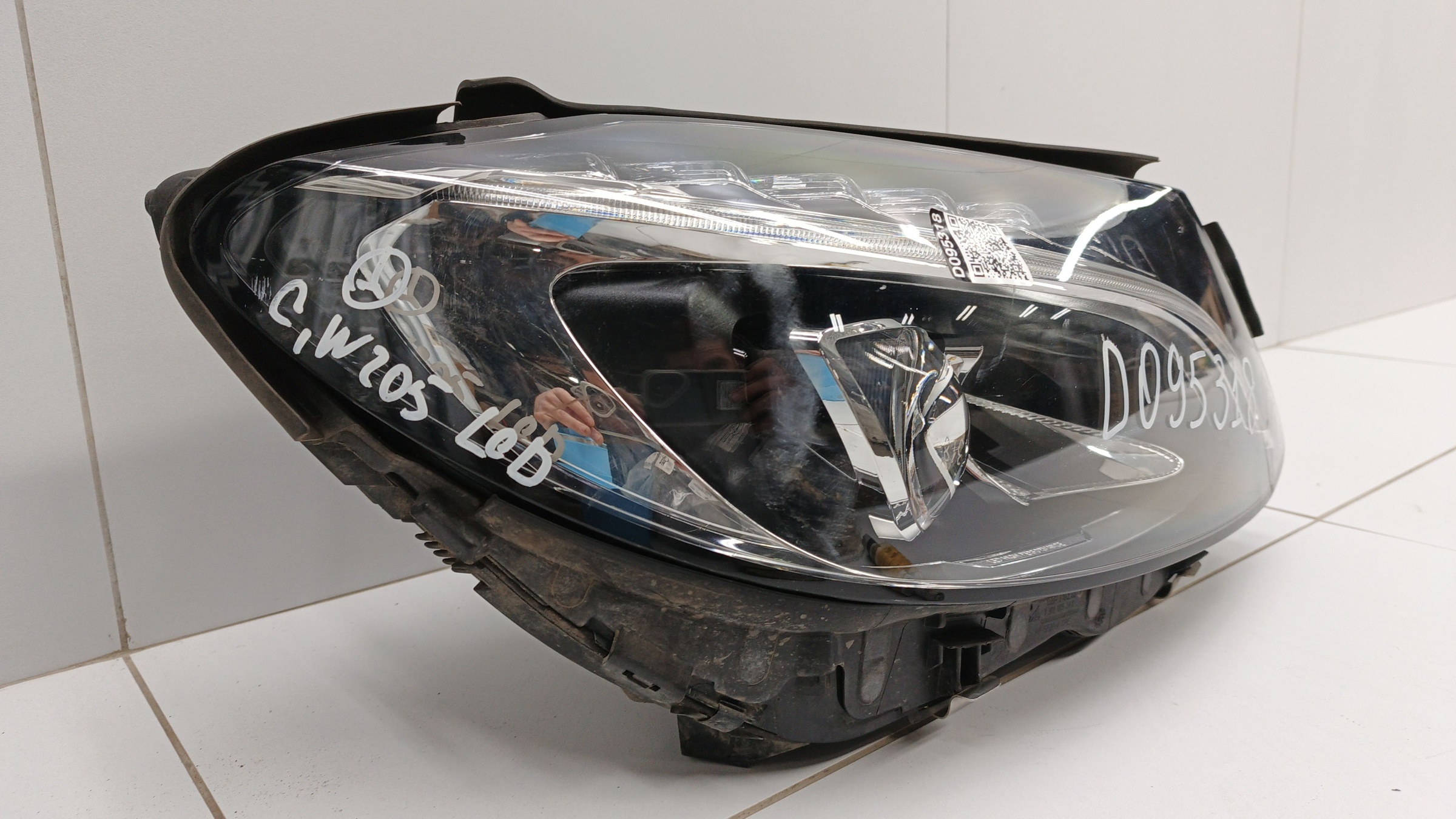 Фара передняя правая Mercedes Benz C-klasse W205 LED