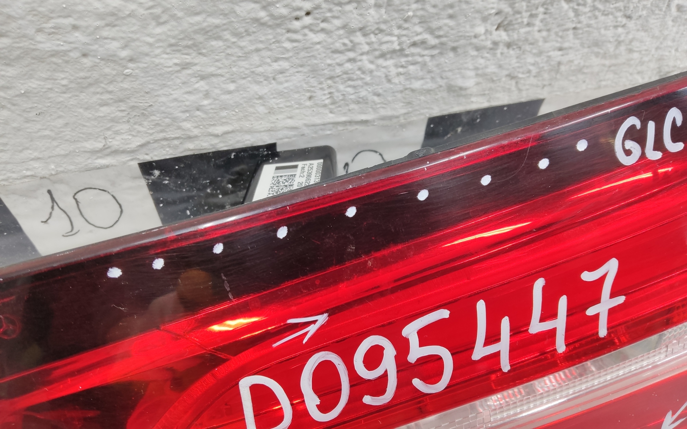 Фонарь задний правый внутренний Mercedes Benz GLC-klasse X253 LED 