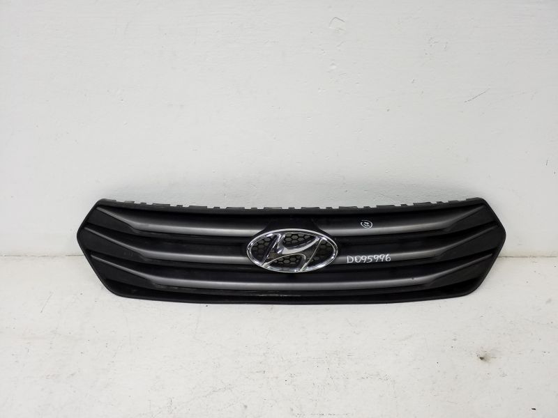 Решетка радиатора Hyundai Creta 1