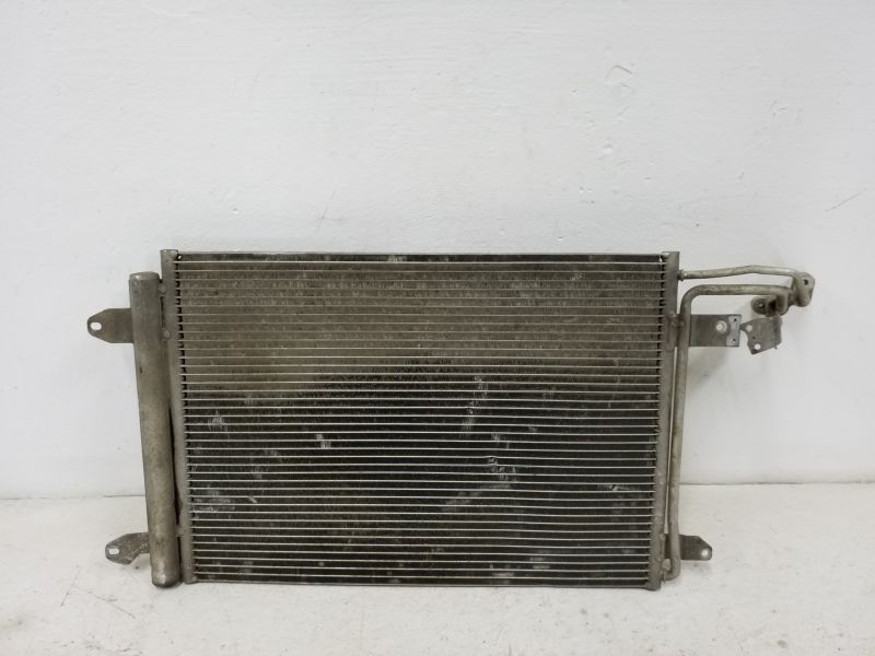 Радиатор кондиционера VolksWagen Scirocco 3