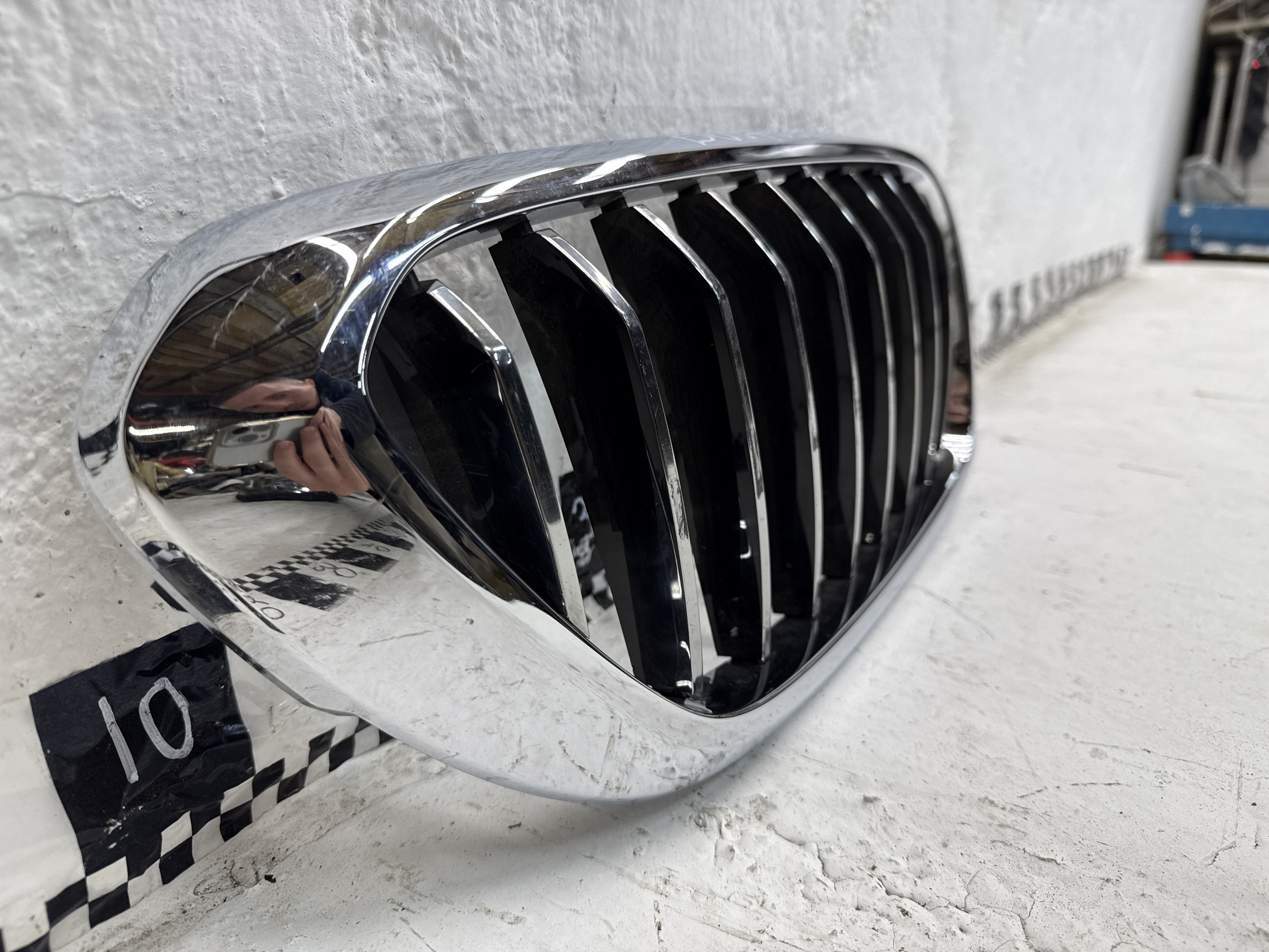 Решетка радиатора правая BMW 6er G32