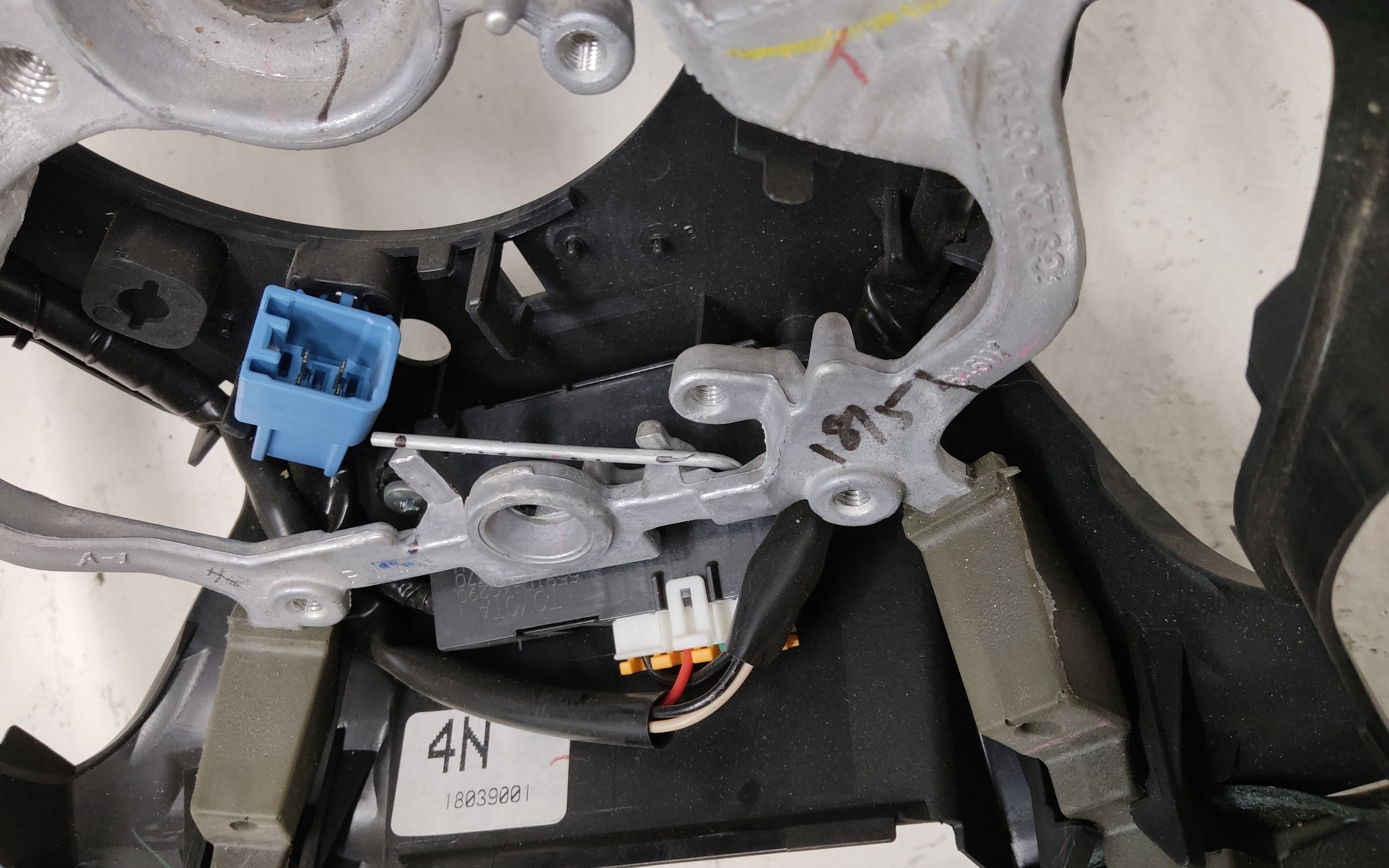 Рулевое колесо Toyota Land Cruiser Prado 150 Restail 2