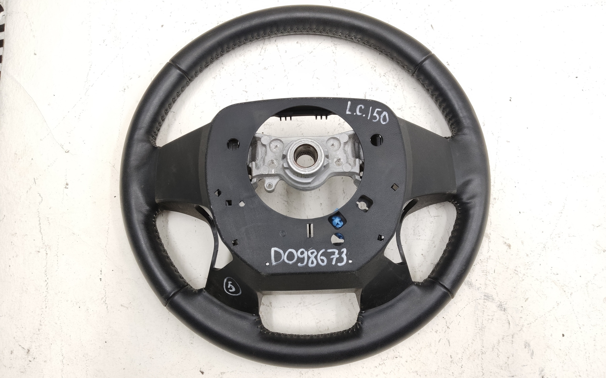 Рулевое колесо Toyota Land Cruiser Prado 150 Restail 2