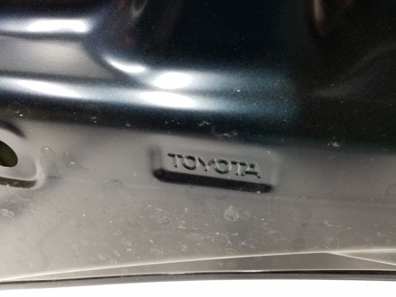 Капот Toyota RAV4 CA40
