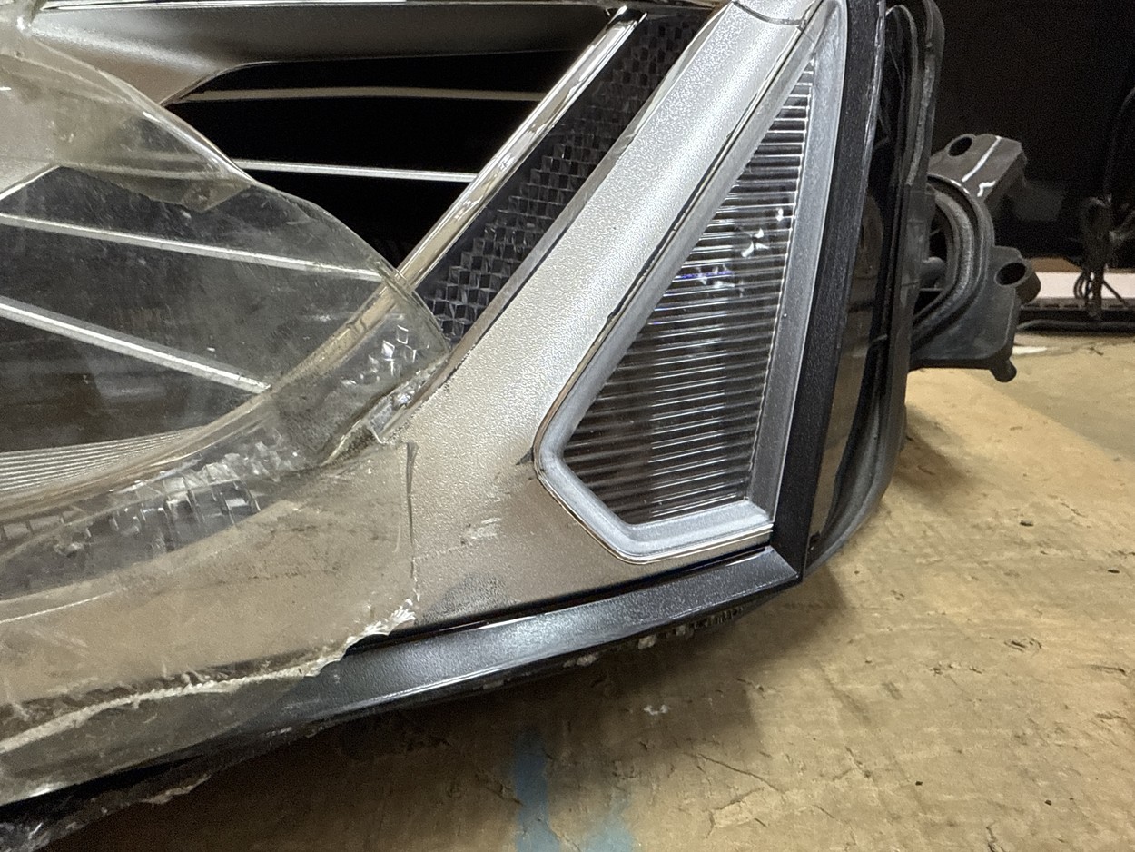 Фара передняя левая Audi A8 D4 Restail LED