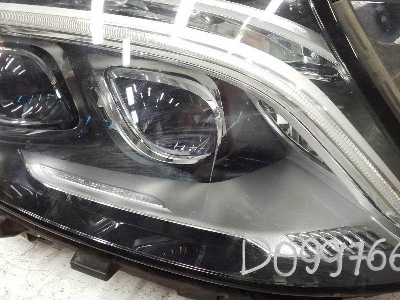 Фара передняя правая Mercedes Benz GLE-klasse W166 LED