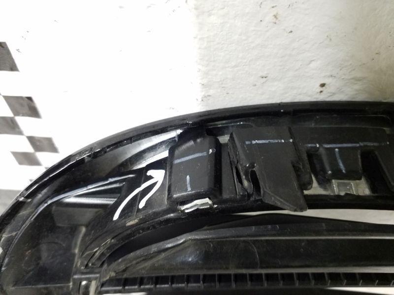 Решетка радиатора левая BMW 5er G30 черная