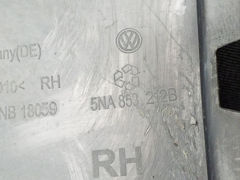 Рамка ПТФ передней правой Volkswagen Tiguan 2