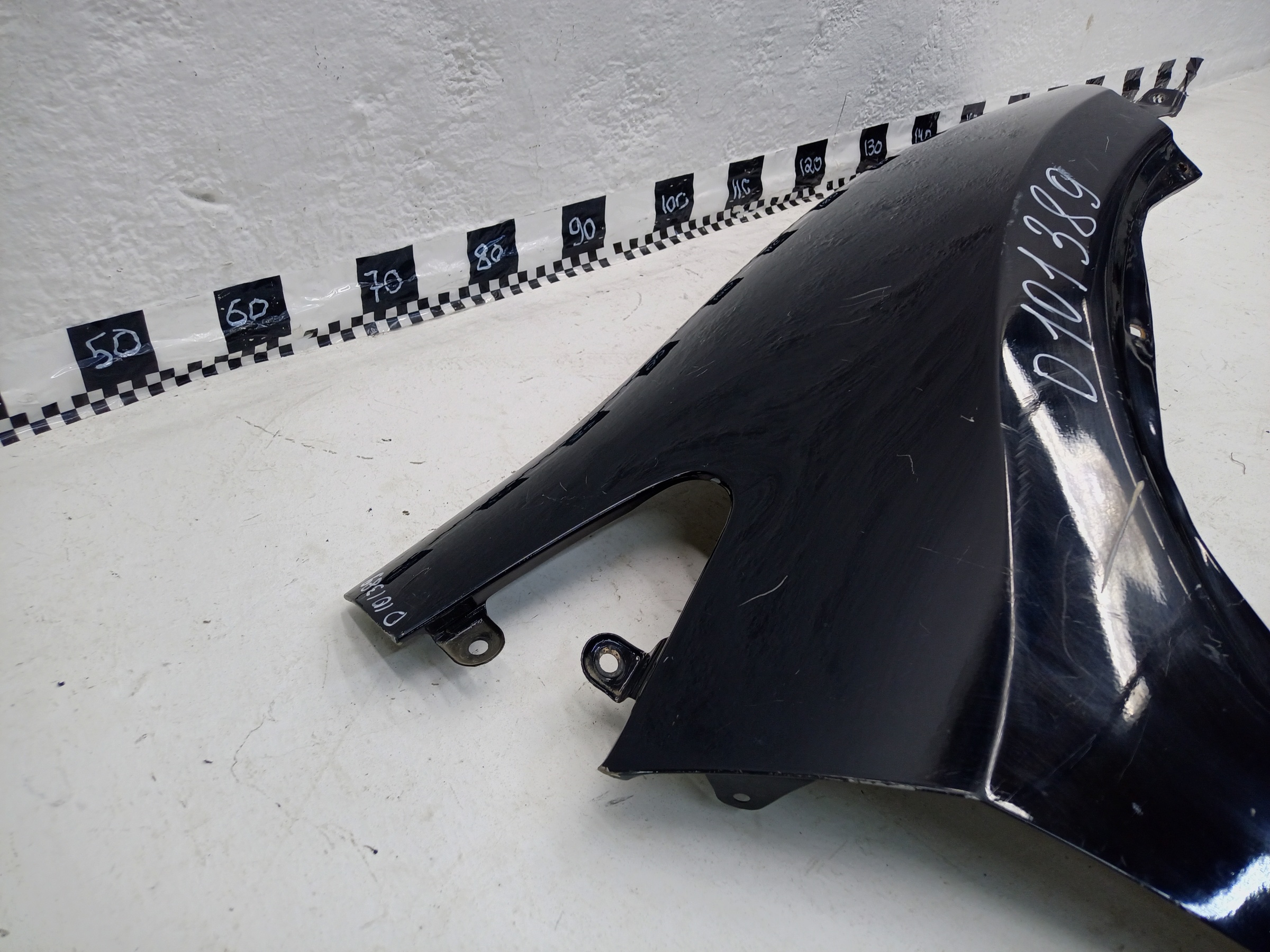 Крыло переднее правое Honda Civic 8 Hatchback 5D