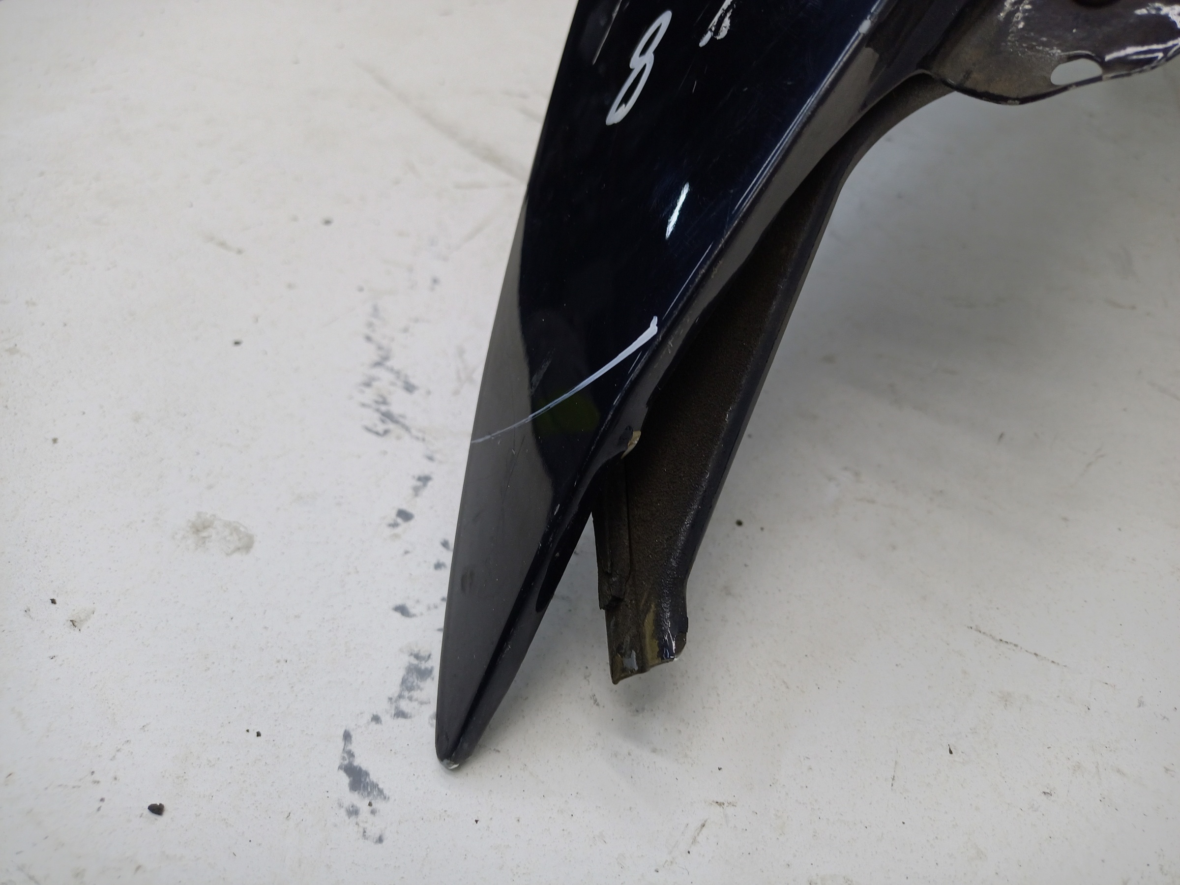 Крыло переднее правое Honda Civic 8 Hatchback 5D