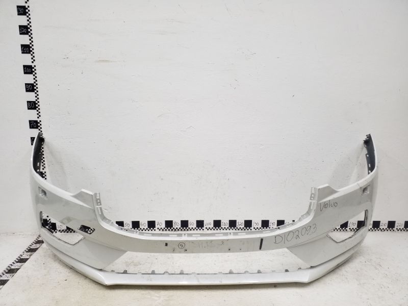 Бампер передний Volvo XC60 2