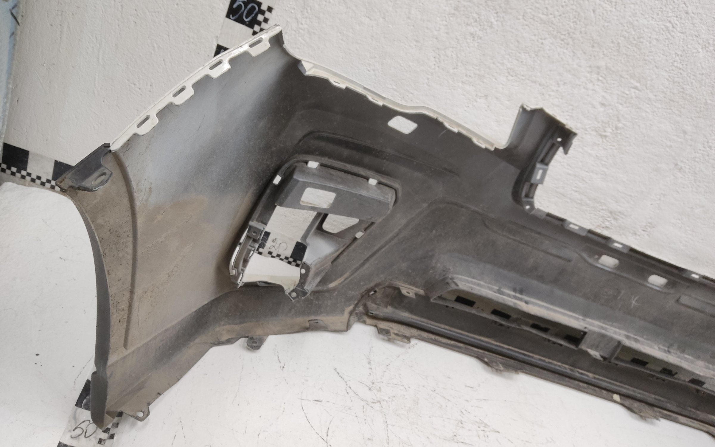 Бампер передний Subaru Forester 5 SK