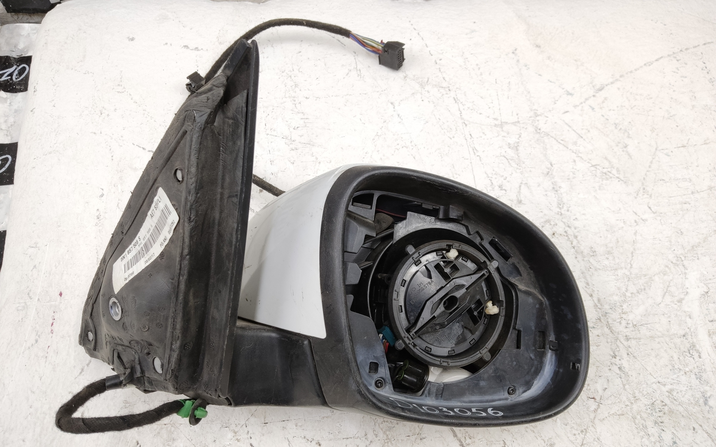 Зеркало правое Volkswagen Tiguan 1 13 контактов