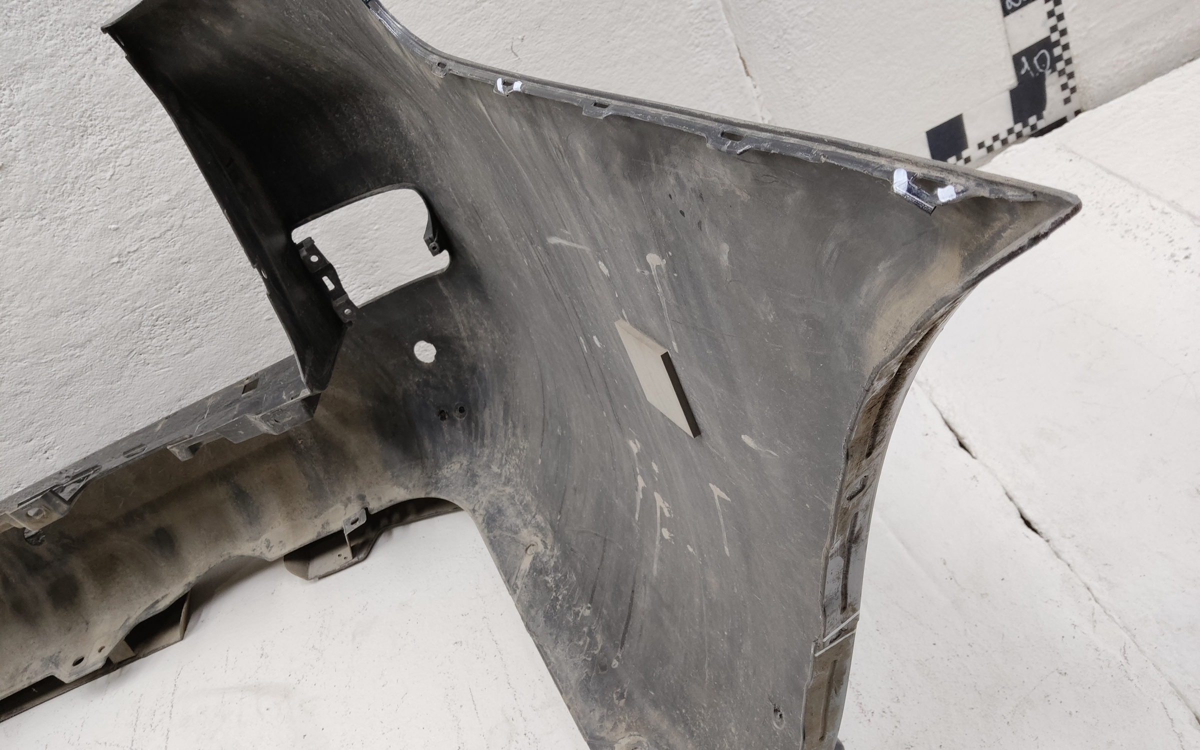 Бампер задний Toyota Land Cruiser 200 Restail 2