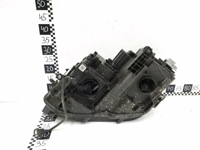 Фара передняя правая Volkswagen Tiguan 2 LED