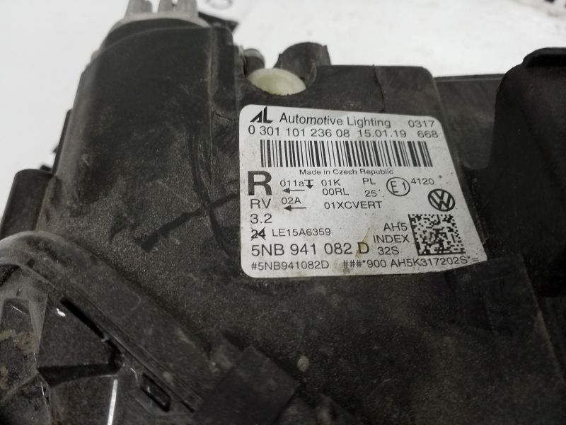 Фара передняя правая Volkswagen Tiguan 2 LED