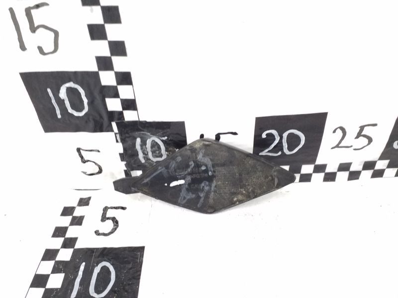 Заглушка буксировочного крюка переднего бампера Volvo XC60 2