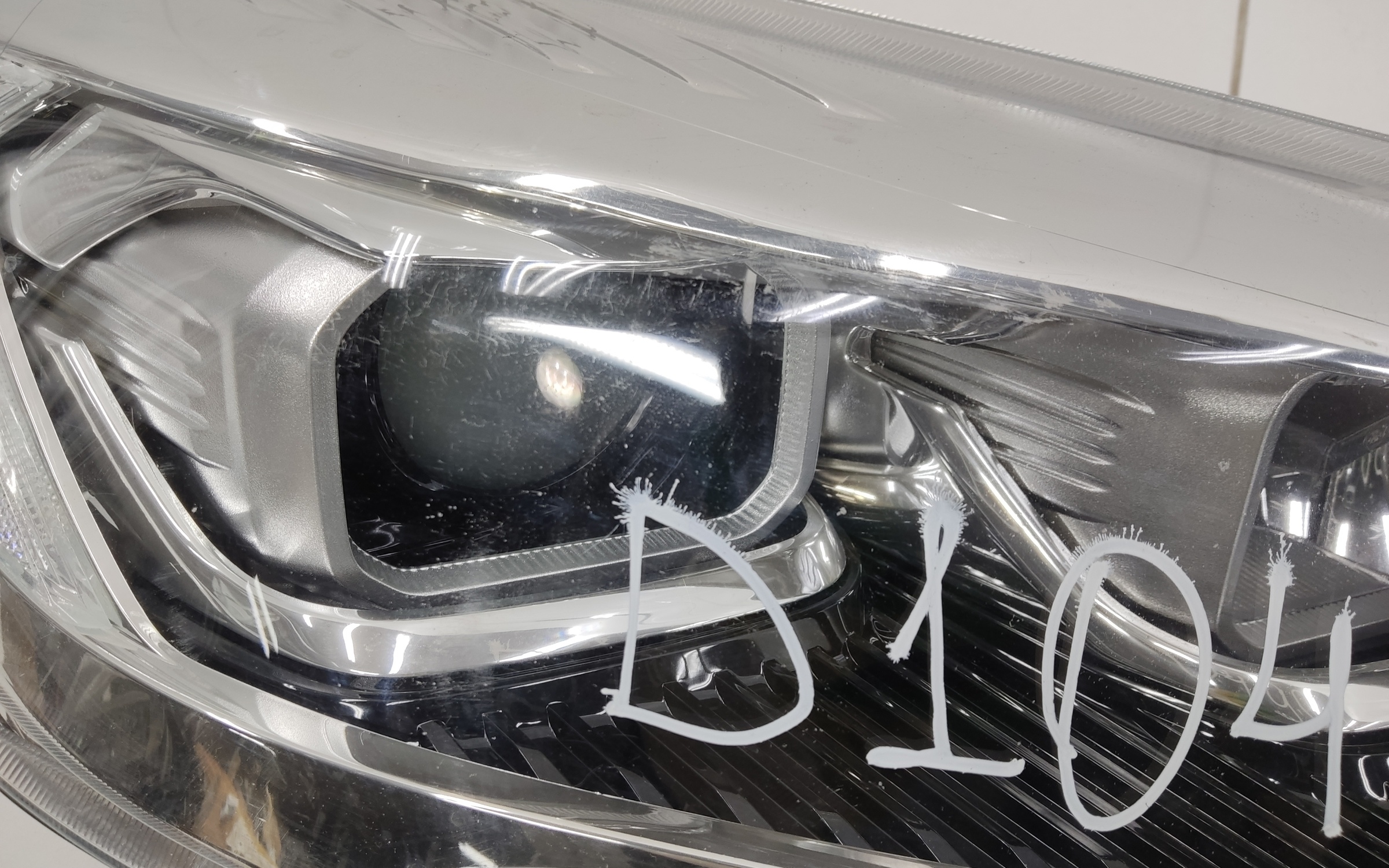 Фара передняя правая Ford Kuga 2 Restail ксенон ДХО