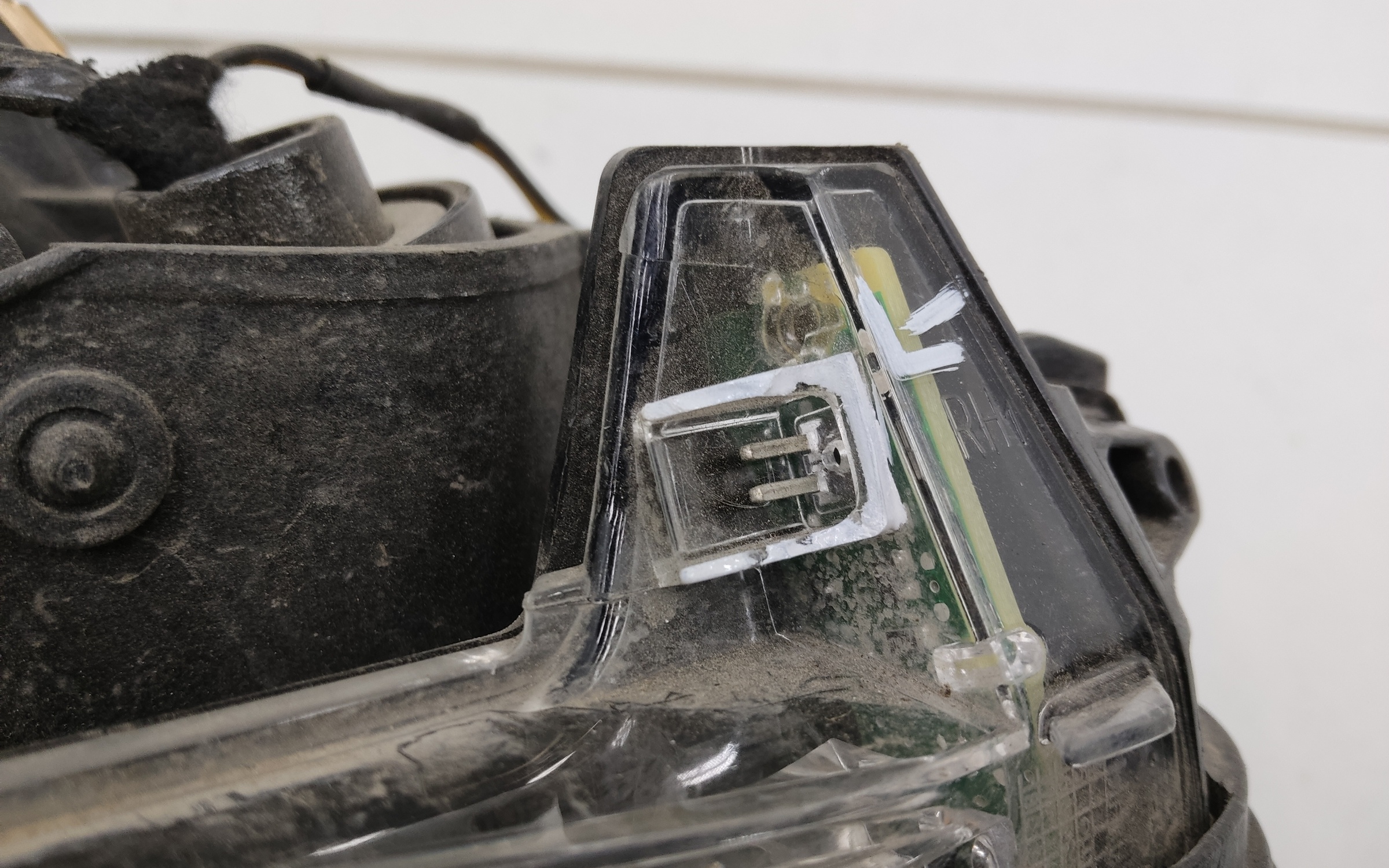 Зеркало заднего вида наружное правое Audi A4 B9 6 контактов