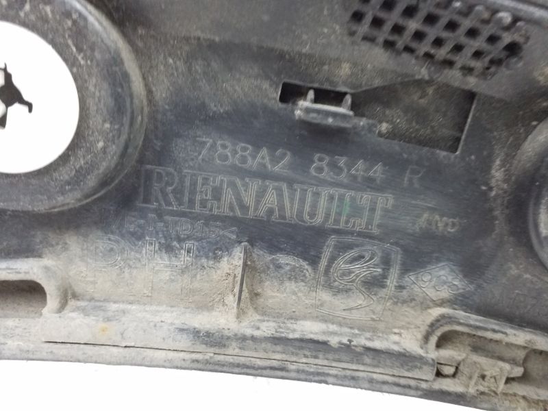Накладка крыла заднего правого Renault Kaptur
