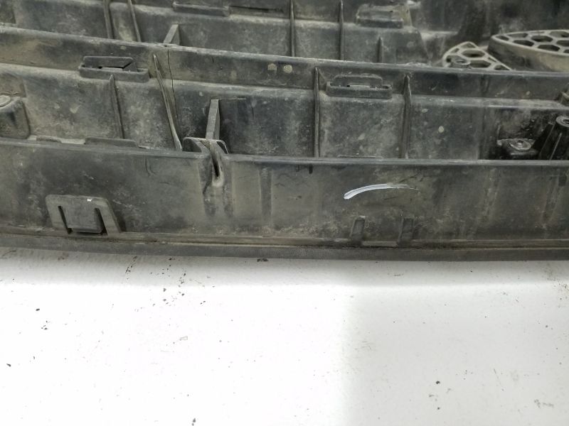 Решетка радиатора Hyundai Creta 1