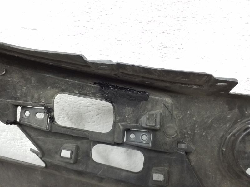 Бампер передний Toyota RAV4 CA40 под омыватели