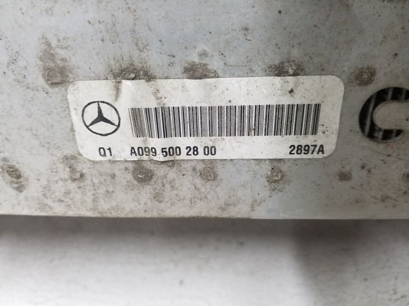 Радиатор турбины "интеркулер" Mercedes Benz GL-klasse X166