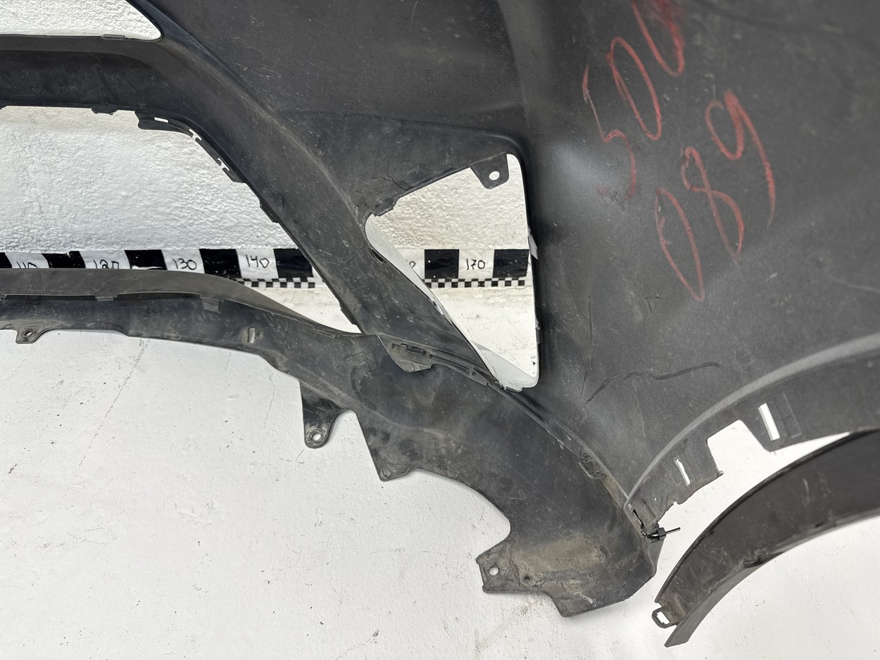 Бампер передний Toyota RAV4 CA40 Restail