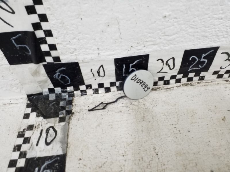 Заглушка буксировочного крюка переднего бампера Volkswagen Tiguan 2