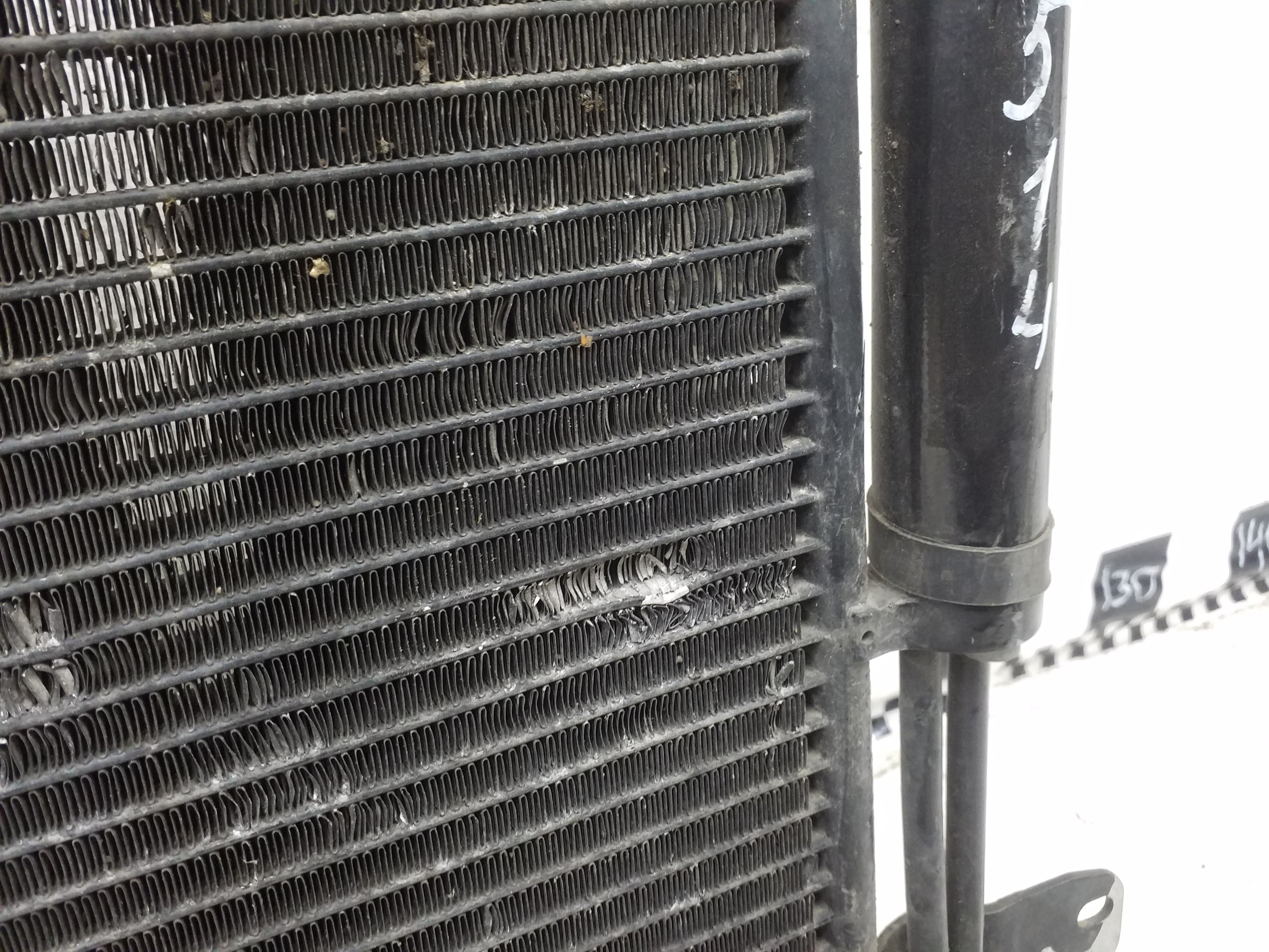 Радиатор кондиционера Volkswagen Tiguan