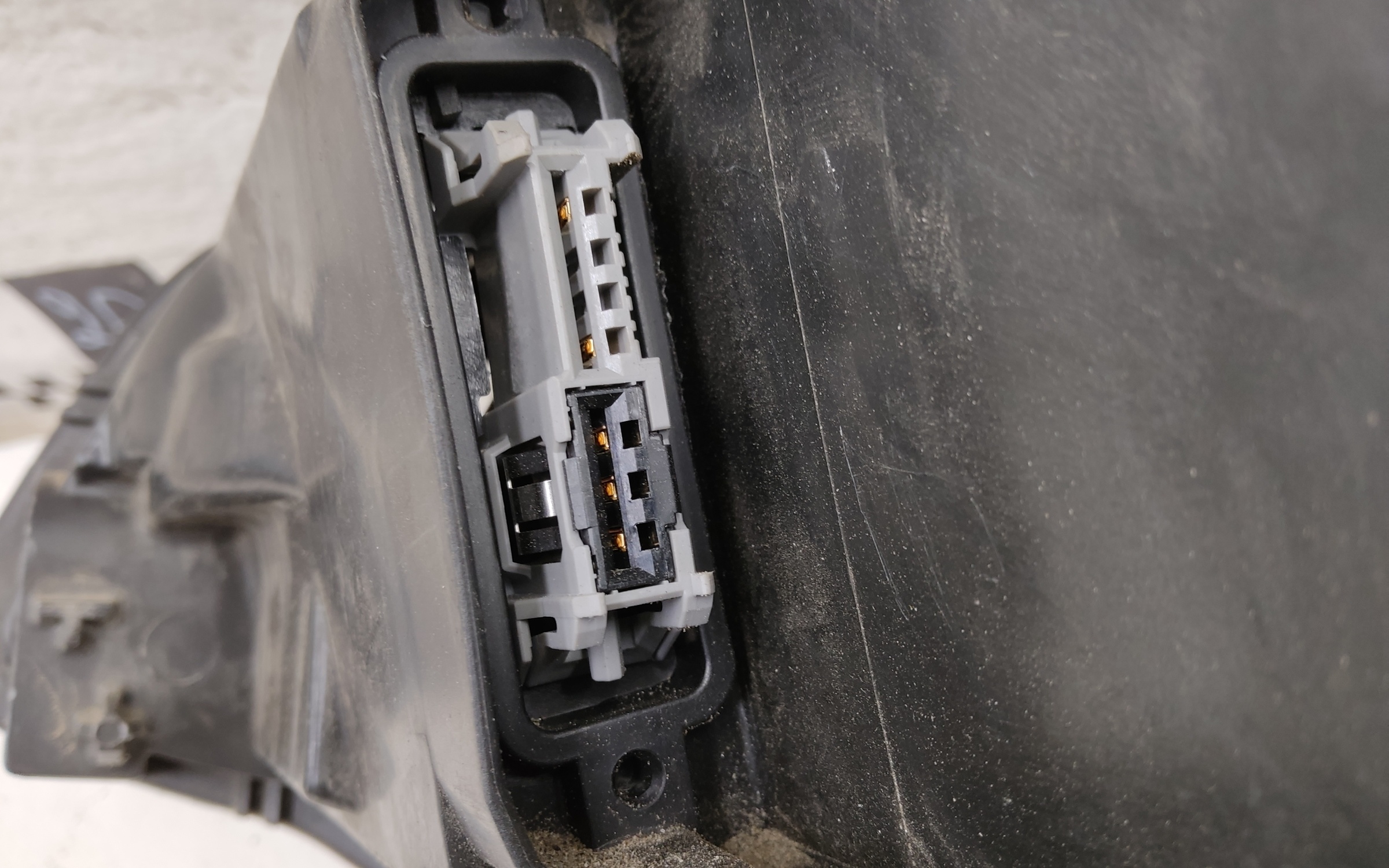 Фара передняя правая Volvo XC60 1 Restail ксенон адаптив