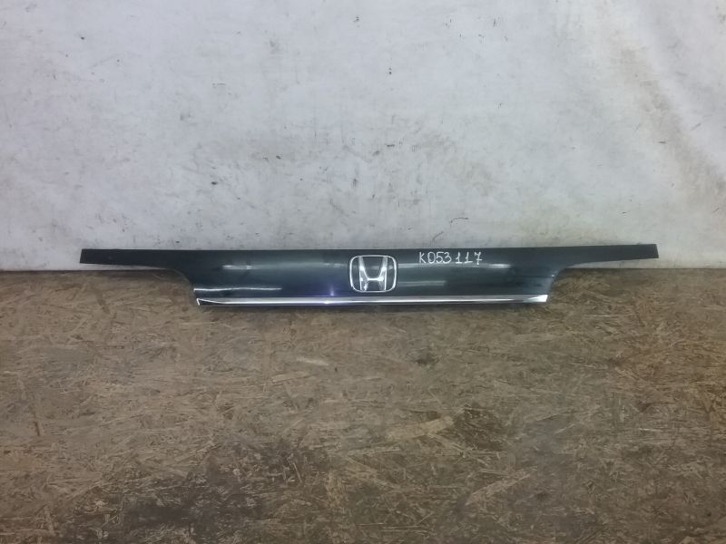 Накладка крышки багажника верхняя Honda CR-V 4