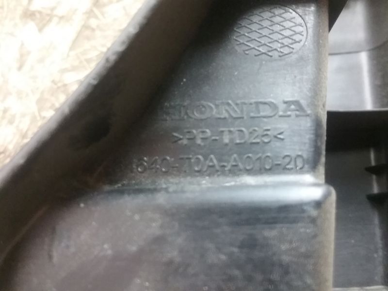 Обшивка задней панели Honda CR-V 4