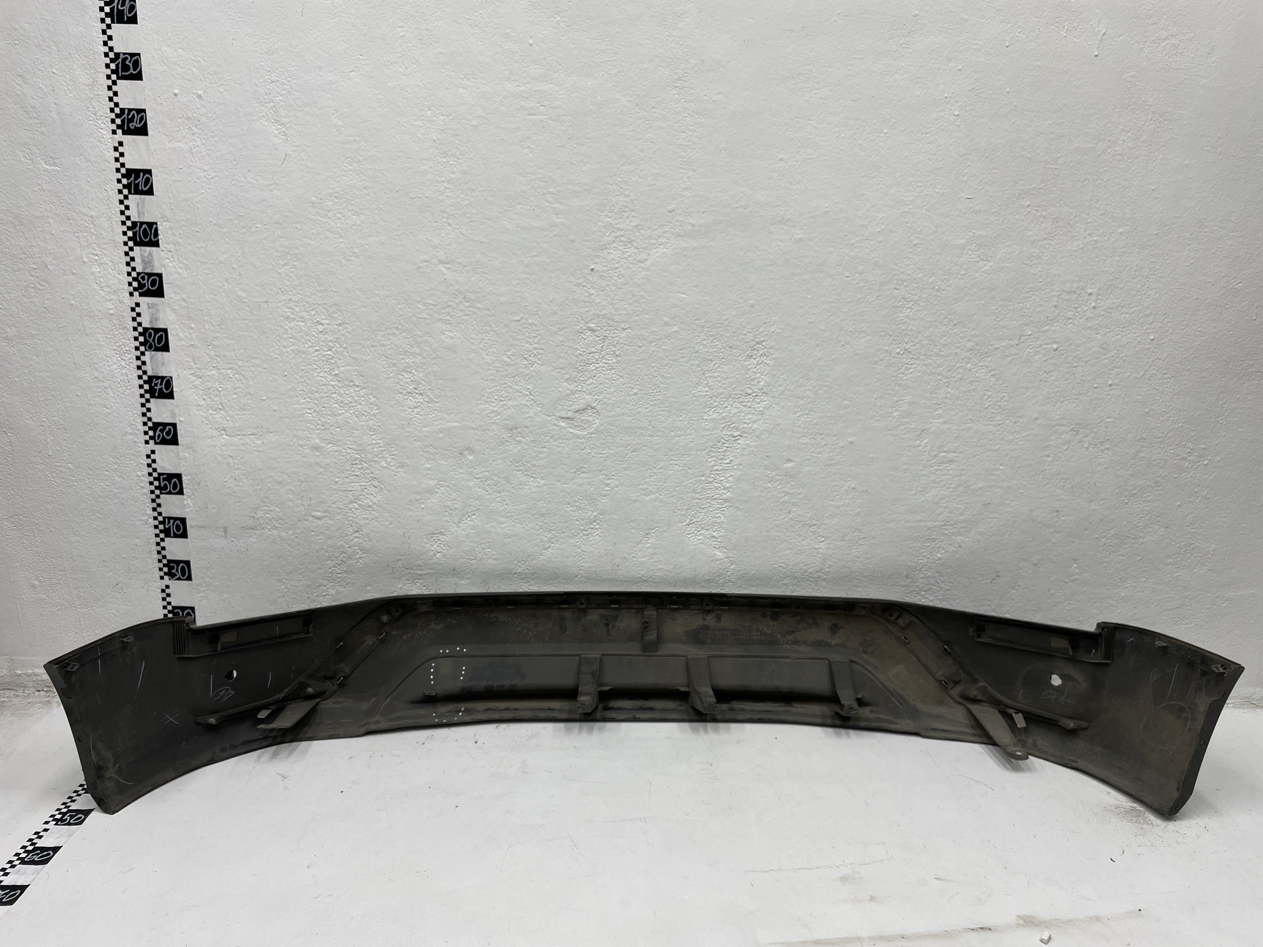 Юбка переднего бампера Toyota Land Cruiser 200 Restail 2 Executive