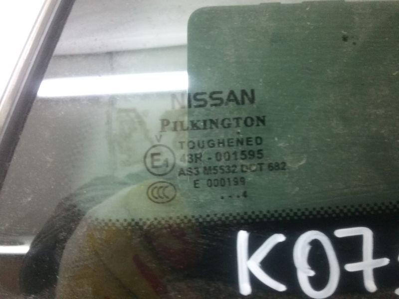 Стекло кузова заднее правое Nissan Qashqai 2