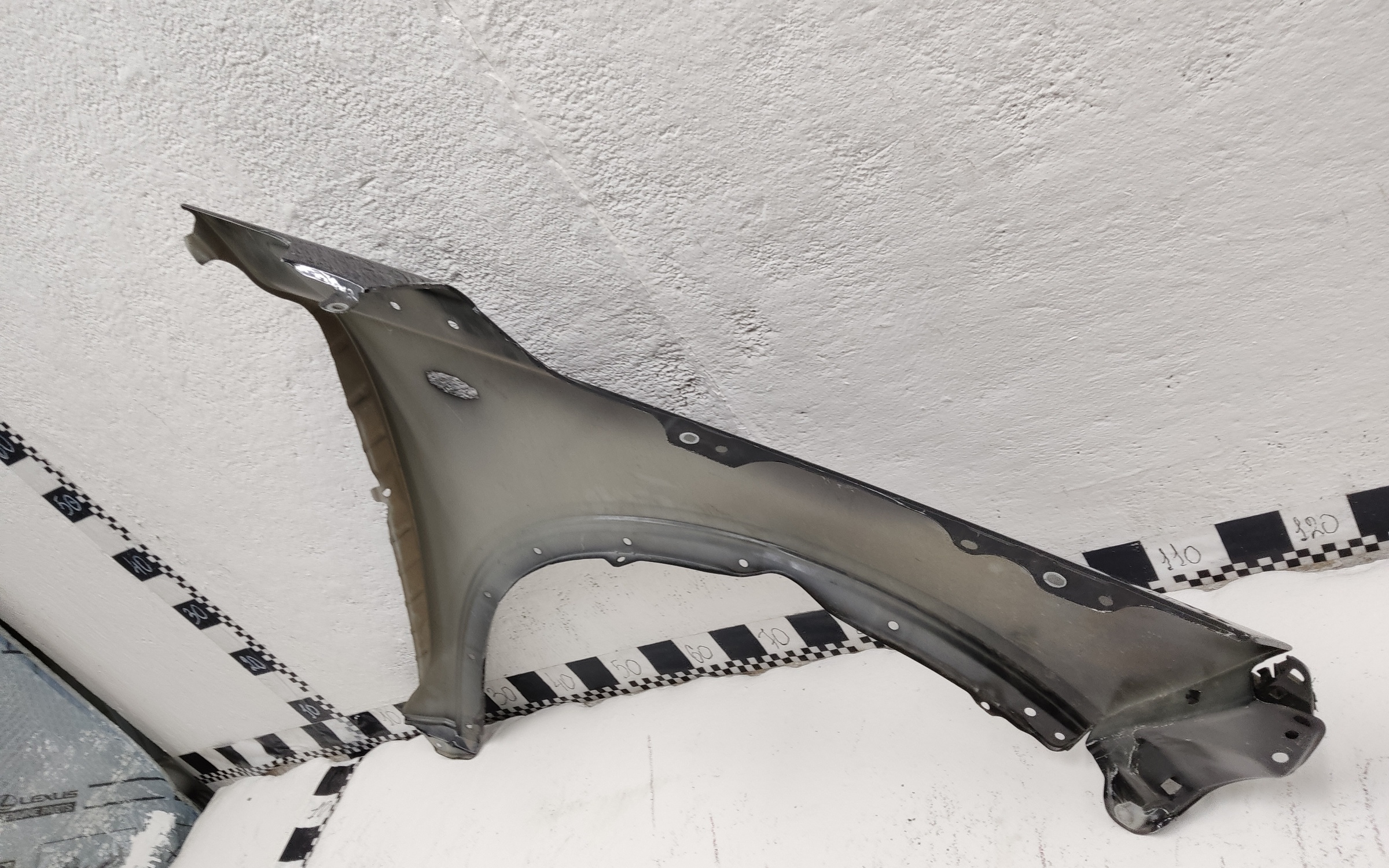 Крыло переднее левое Suzuki Vitara 2 под повторитель