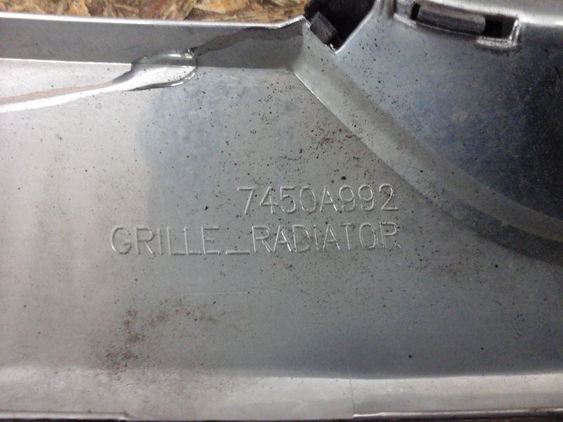 Решетка радиатора Mitsubishi Outlander 3 Restail 2